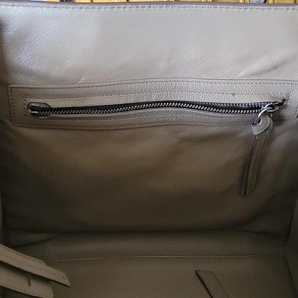 Celine Medium Phantom Beige/Tan Leather Tote - Picture 7 of 11